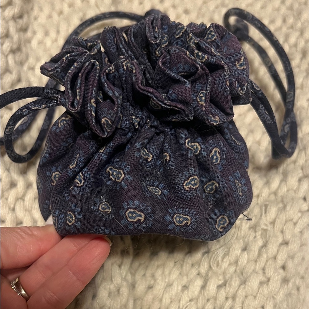 Vera Bradley Navy Blue Paisley Drawstring jewelry pouch